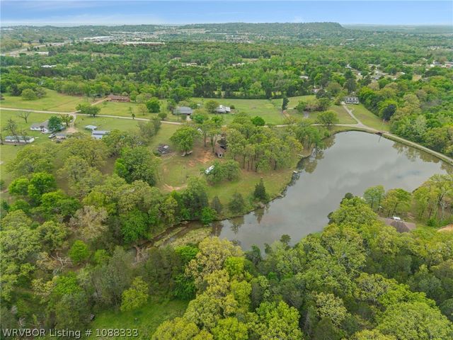 316 Bronzewood Lane, Van Buren, AR 72956