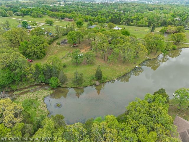 316 Bronzewood Lane, Van Buren, AR 72956