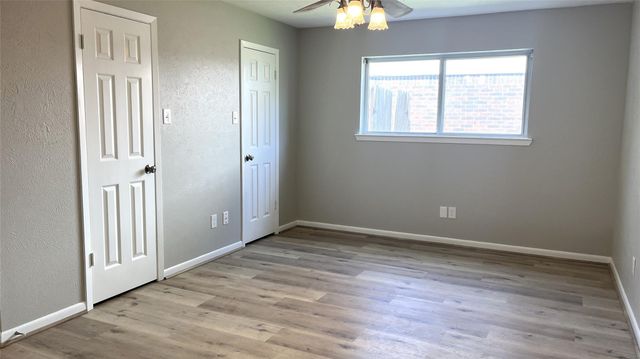 9959 El Chaco Street, Baytown, TX 77521