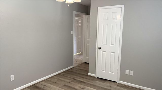 9959 El Chaco Street, Baytown, TX 77521