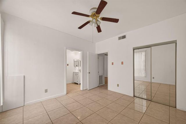 2121 El Paseo 2005, Houston, TX 77054