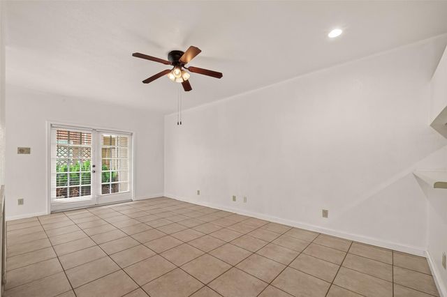 2121 El Paseo 2005, Houston, TX 77054