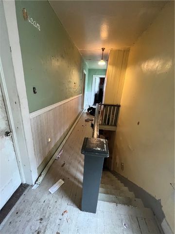 415 Bleakley Ave, New Castle, PA 16101