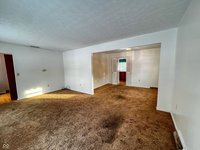 585 Cedar Lane, Batesville, IN 47006