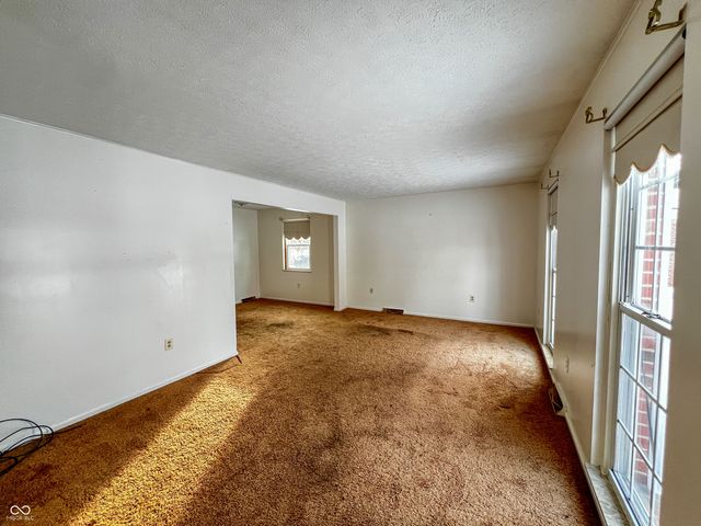 585 Cedar Lane, Batesville, IN 47006