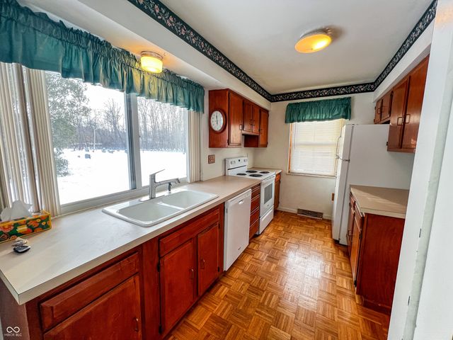 585 Cedar Lane, Batesville, IN 47006