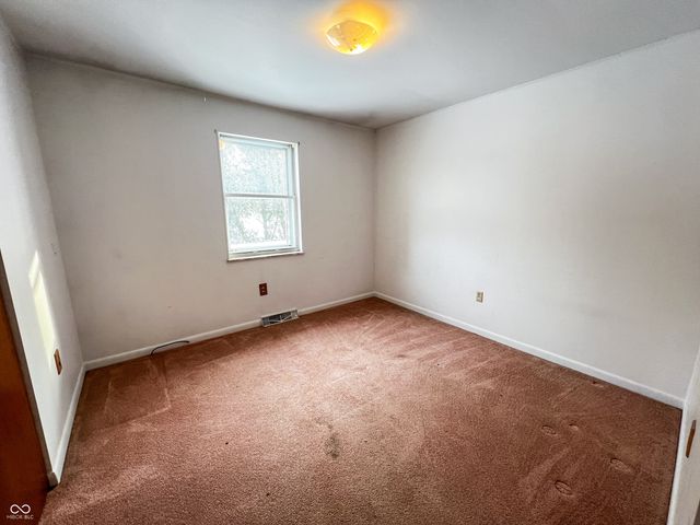 585 Cedar Lane, Batesville, IN 47006