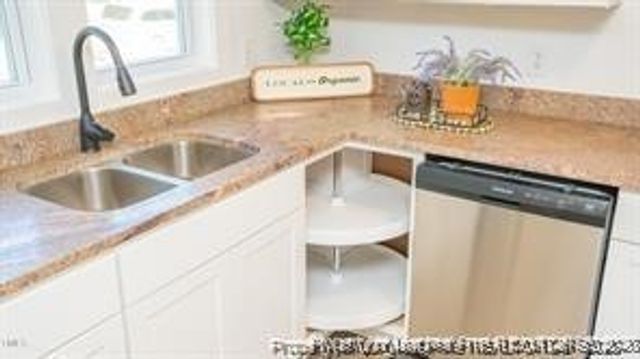 112 Brookwood Avenue, Fayetteville, NC 28301