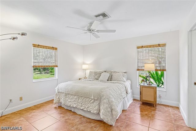 3360 2nd AVE NE, Naples, FL 34120