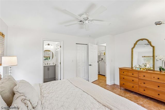 3360 2nd AVE NE, Naples, FL 34120