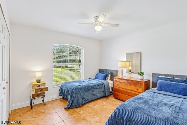 3360 2nd AVE NE, Naples, FL 34120