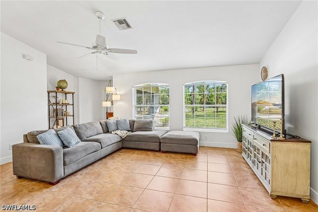 3360 2nd AVE NE, Naples, FL 34120