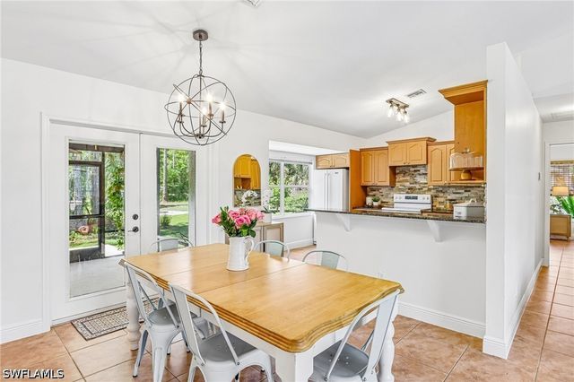 3360 2nd AVE NE, Naples, FL 34120