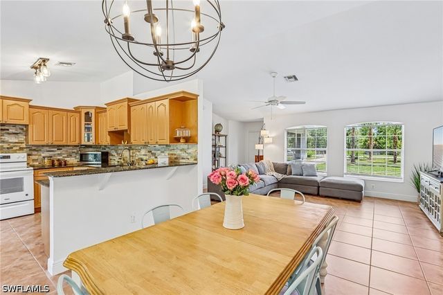 3360 2nd AVE NE, Naples, FL 34120