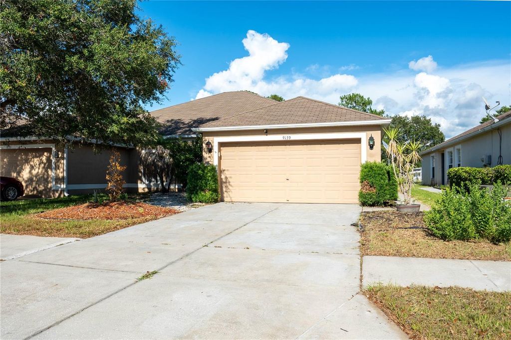 9139 SOUTHERN CHARM CIRCLE, Brooksville, FL 34613
