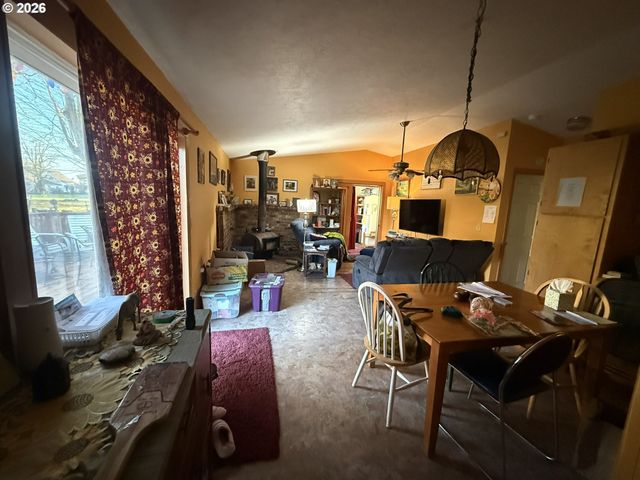 9045 DE JONG Rd, Amity, OR 97101