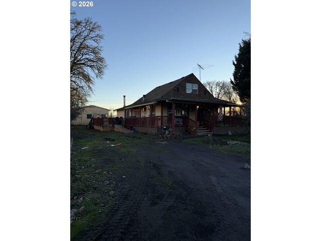 9045 DE JONG Rd, Amity, OR 97101