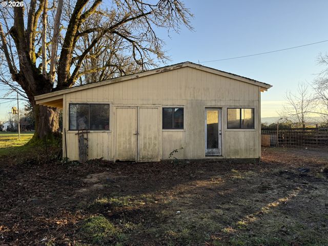 9045 DE JONG Rd, Amity, OR 97101