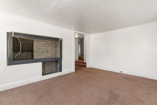 6 Minot St, Stoneham, MA 02180