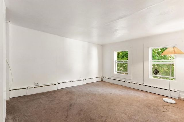 6 Minot St, Stoneham, MA 02180