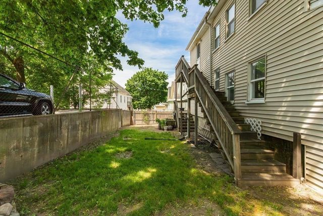 6 Minot St, Stoneham, MA 02180