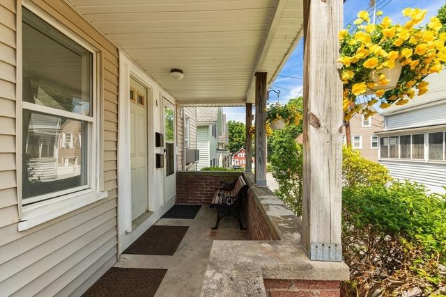 6 Minot St, Stoneham, MA 02180