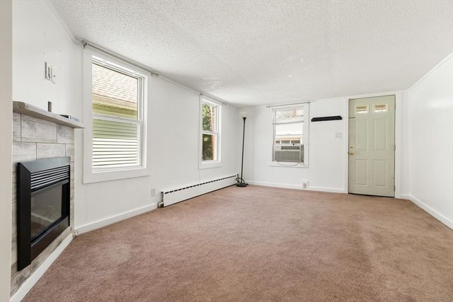 6 Minot St, Stoneham, MA 02180