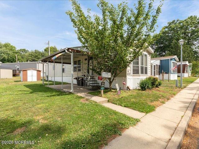 66 Shorehaven, Hazlet, NJ 07730