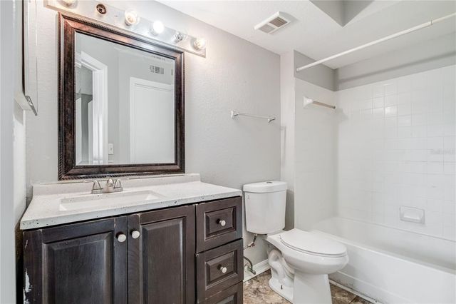 4536 COMMANDER DRIVE 1538, Orlando, FL 32822