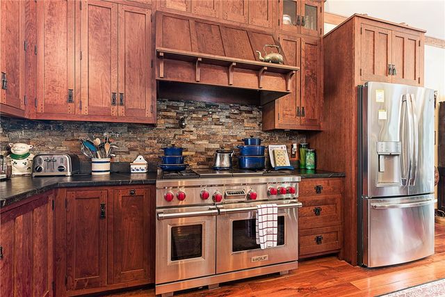 65 Blueberry Lane, Jamestown, RI 02835