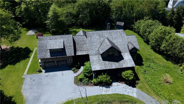 65 Blueberry Lane, Jamestown, RI 02835