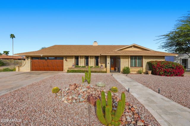 16 W WOOD Drive, Phoenix, AZ 85029