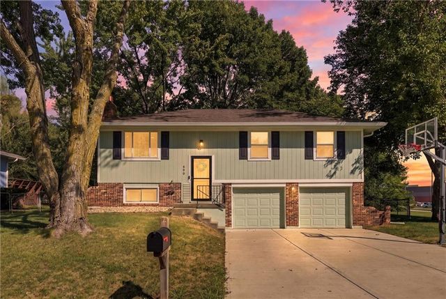 600 SW 35th Terrace, Lee's Summit, MO 64082