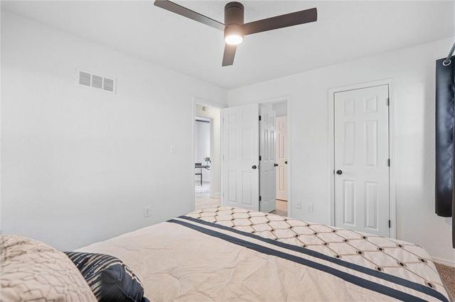 600 SW 35th Terrace, Lee's Summit, MO 64082