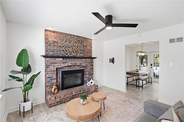 600 SW 35th Terrace, Lee's Summit, MO 64082