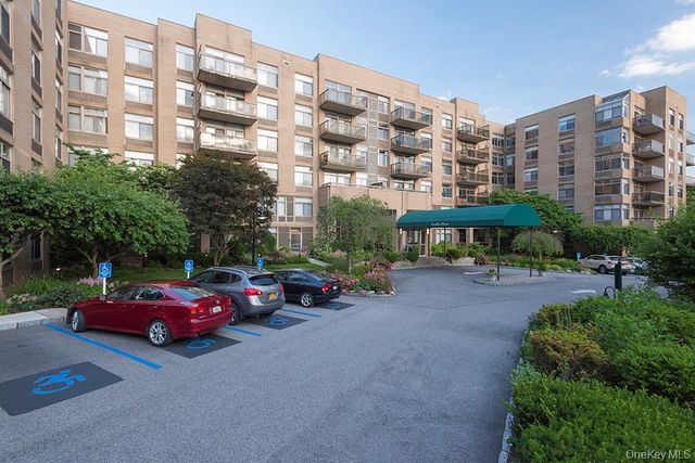 35 N Chatsworth Avenue 3Z, Larchmont, NY 10538