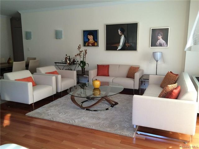 35 N Chatsworth Avenue 3Z, Larchmont, NY 10538