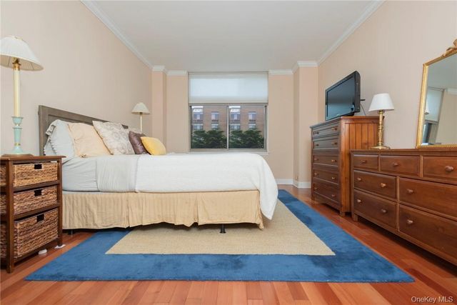 35 N Chatsworth Avenue 3Z, Larchmont, NY 10538