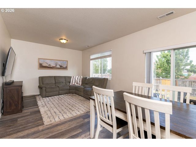 13004 Ne 58TH St, Vancouver, WA 98682