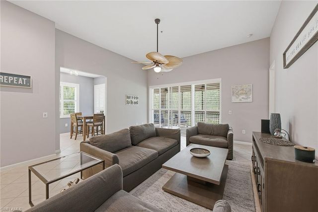3995 Deer Crossing CT 201, Naples, FL 34114