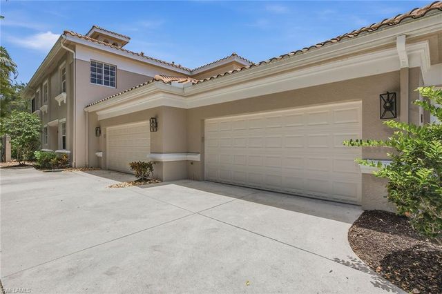 3995 Deer Crossing CT 201, Naples, FL 34114