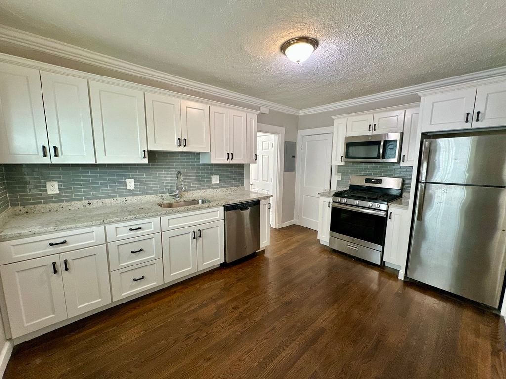 26 School St 2, Boston, MA 02119