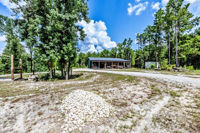 245 Blackjack Oak Drive, Trinity, TX 75862