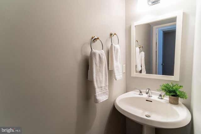 10404 NOLAN DR, Rockville, MD 20850