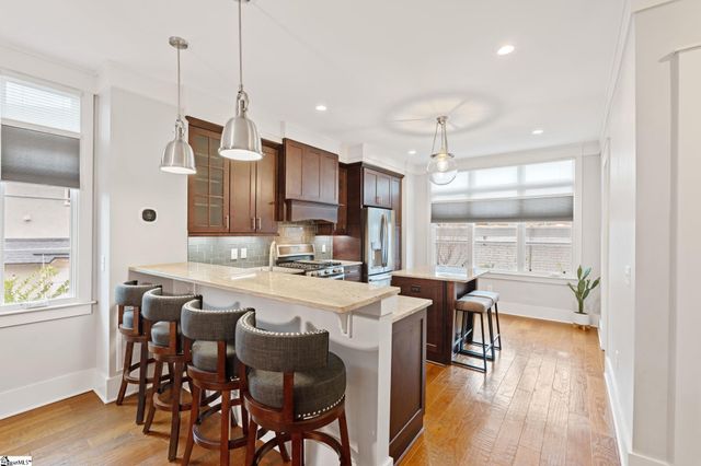 1027 Main Street Unit 303, Greenville, SC 29601