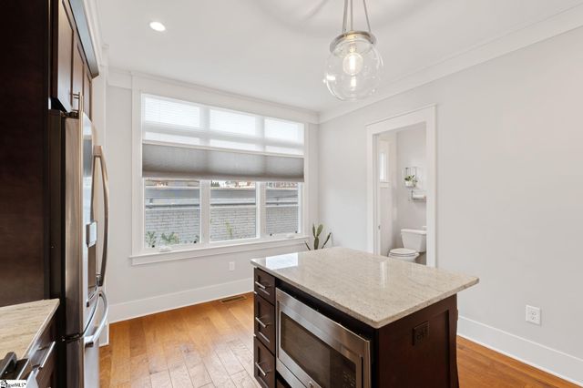 1027 Main Street Unit 303, Greenville, SC 29601