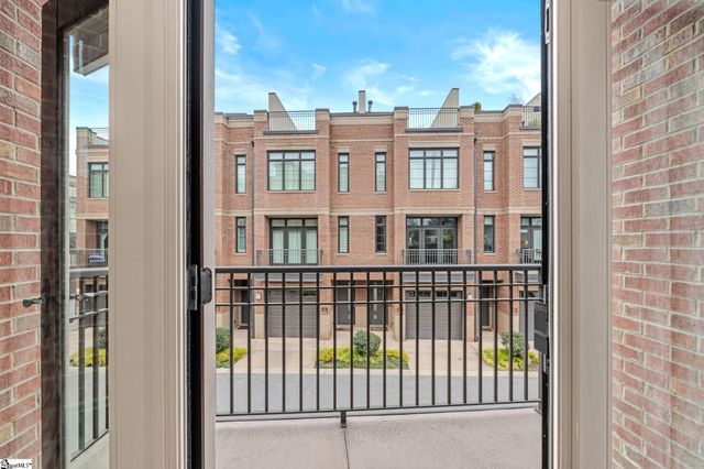 1027 Main Street Unit 303, Greenville, SC 29601