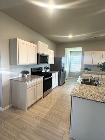 5561 Rollins, Krum, TX 76249