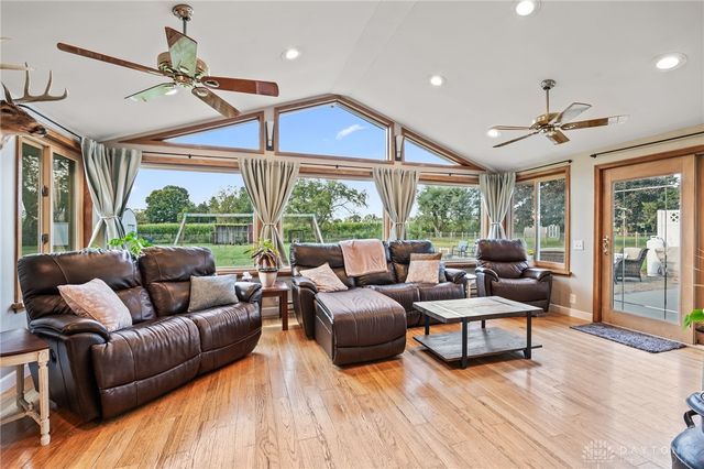 1509 Troy Urbana Road, Troy, OH 45373