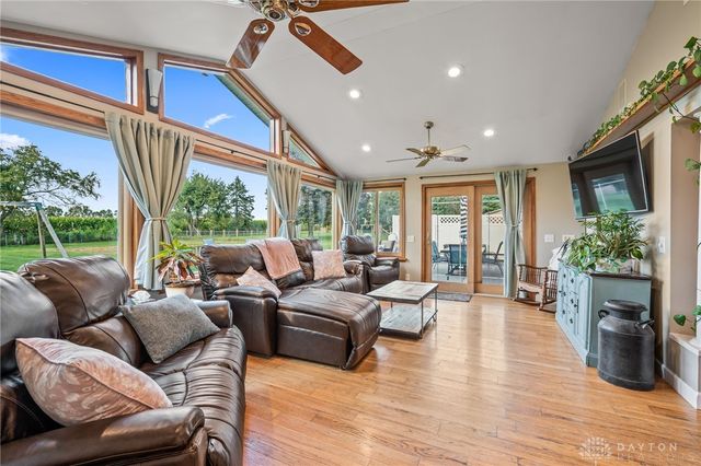 1509 Troy Urbana Road, Troy, OH 45373